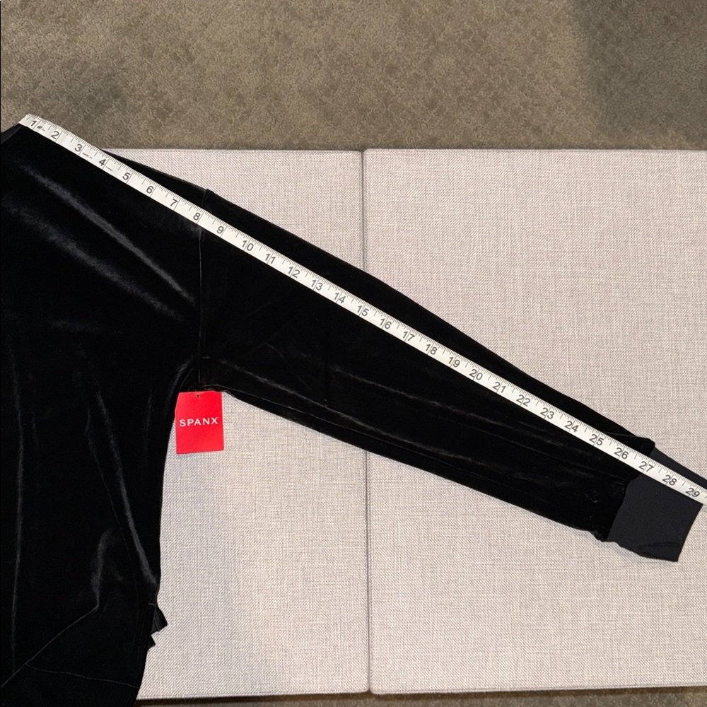 Spanx AirEssentials half-zip black velvet - Picture 11 of 13
